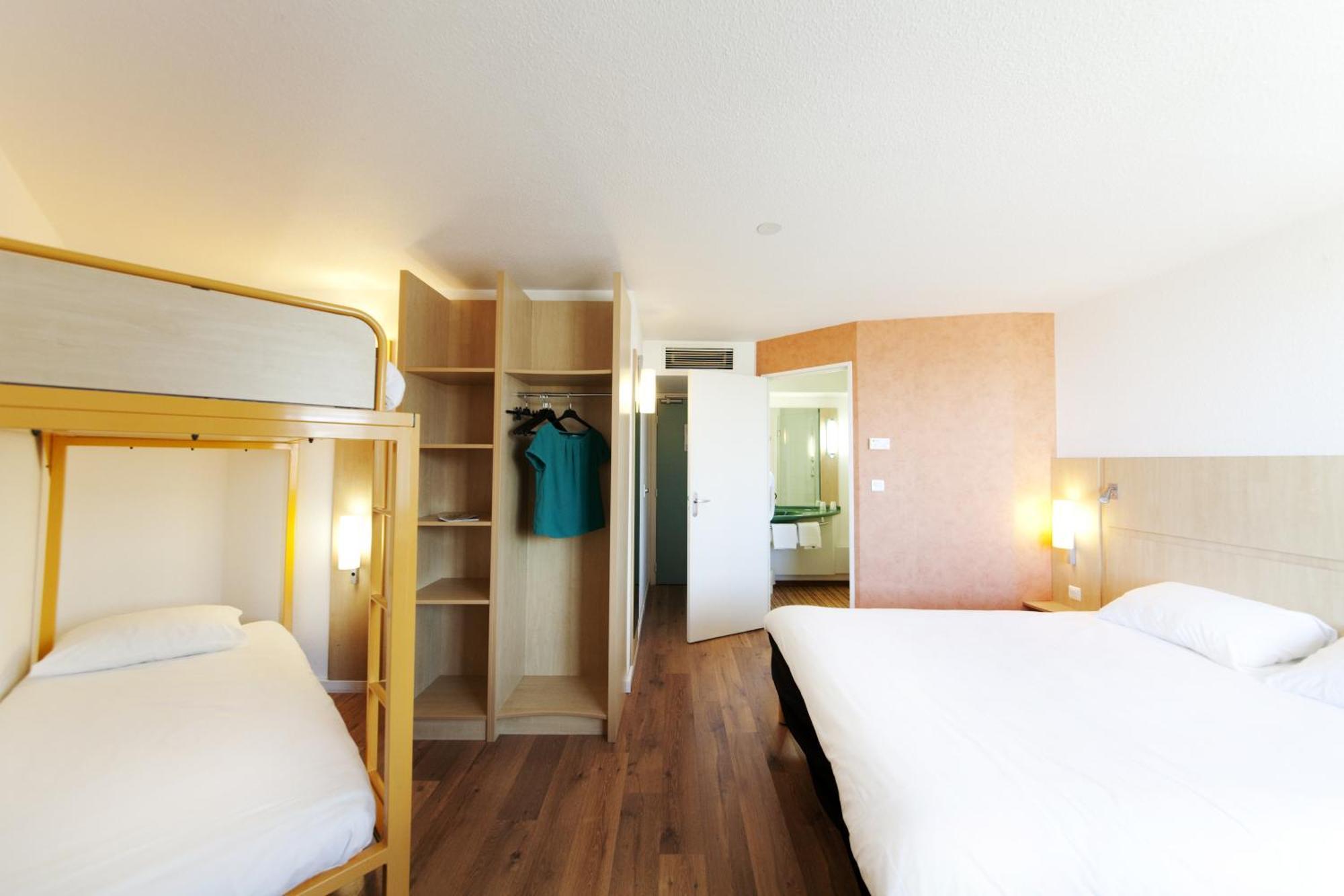 Ibis Clermont Ferrand Montferrand Hotel Стая снимка